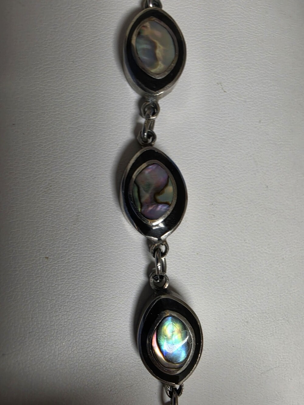 Vintage Mexican Abalone & Black Inlay Jewelry Set - Oval Link Bracelet & Dangle - Picture 9 of 9